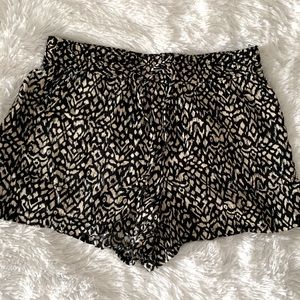 Patterned shorts